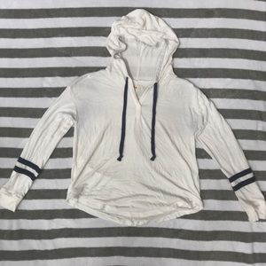 White&Navy Hollister Sweatshirt